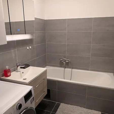 Flataid Obere Bahnstrasse - Grazer Messe 公寓 *