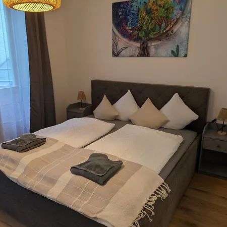 Flataid Obere Bahnstrasse - Grazer Messe Apartmán